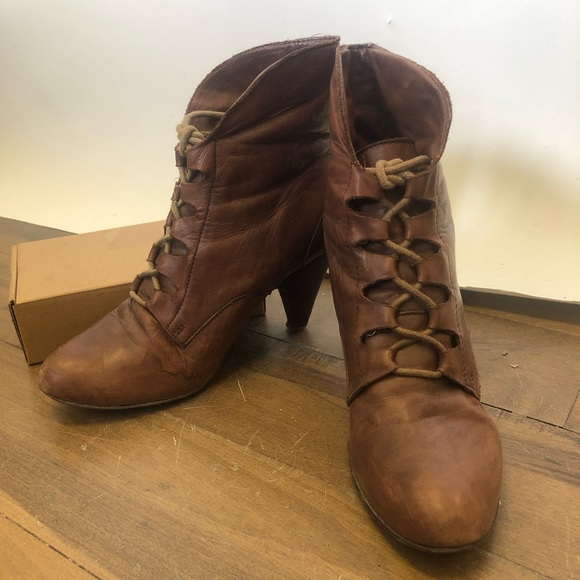 Aldo Brown Leather Ankle Boots Size 39 - Picture 2 of 3